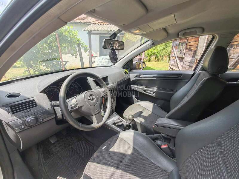 Opel Astra H 1.7