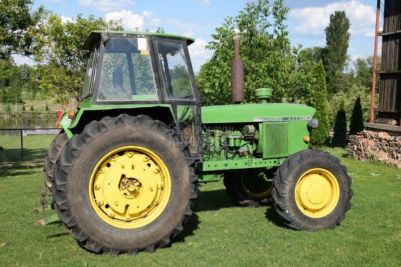 John Deere 4020