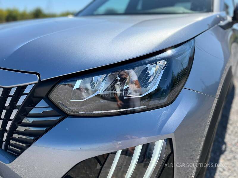 Peugeot 2008 1.2/Allure