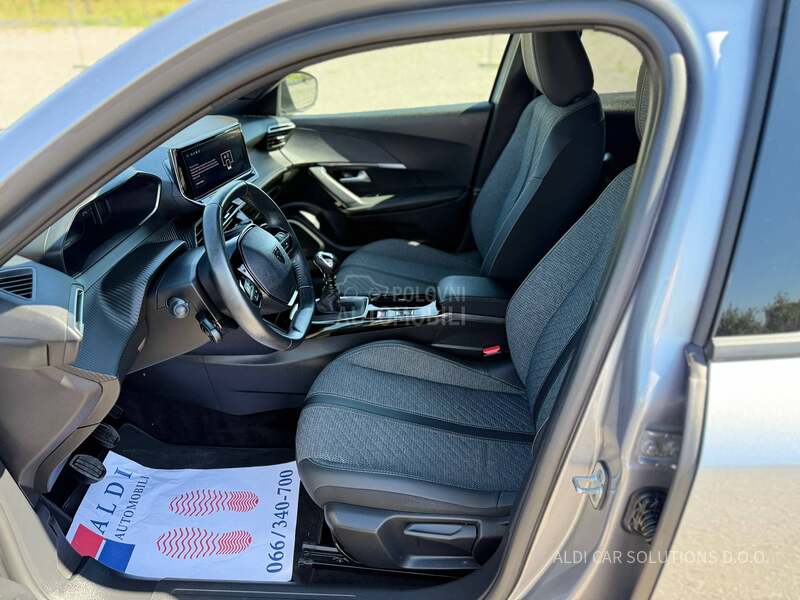 Peugeot 2008 1.2/Allure