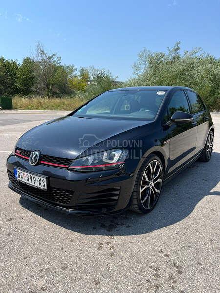 Volkswagen Golf 7 GTI Performance