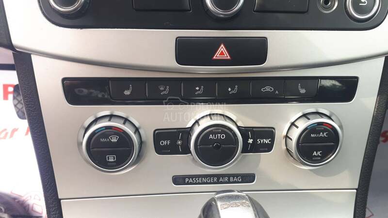 Volkswagen Passat B7 2.0 TDI  DSG
