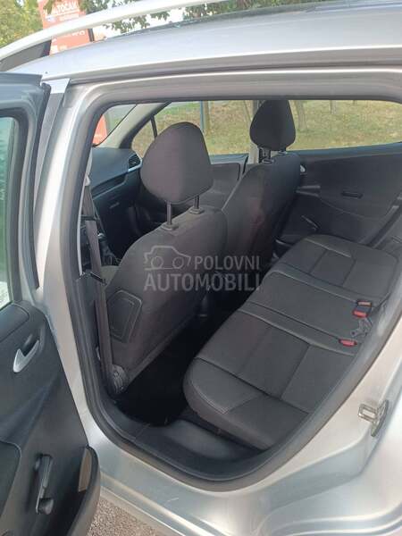 Peugeot 207 1.6 Hdi