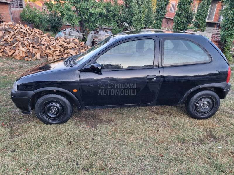 Opel Corsa B 1.0