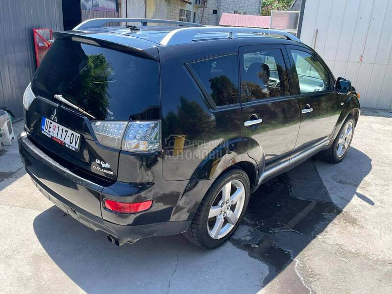 Mitsubishi Outlander 