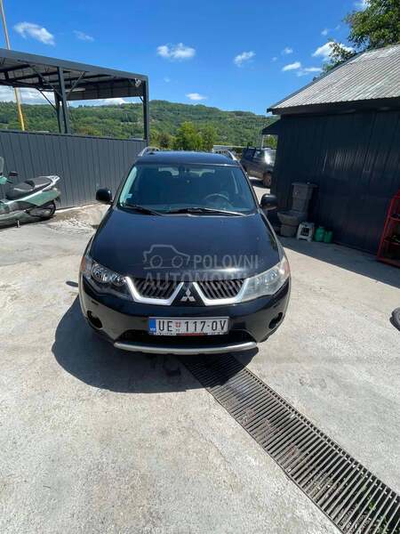 Mitsubishi Outlander 