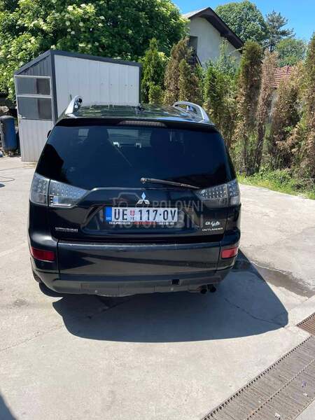 Mitsubishi Outlander 