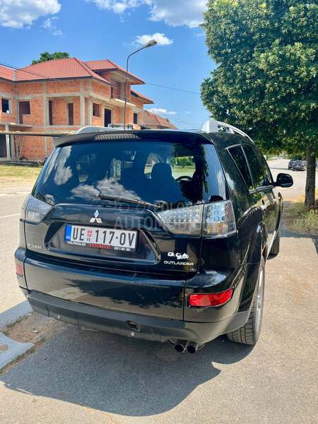 Mitsubishi Outlander 