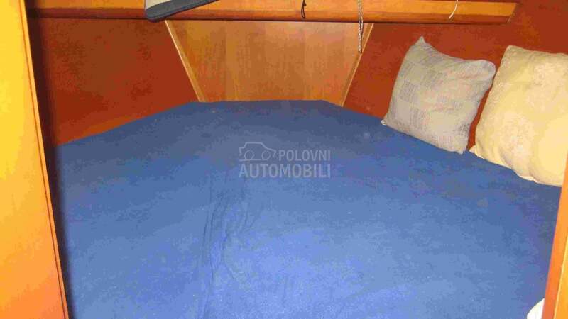 Ferretti Altura 33
