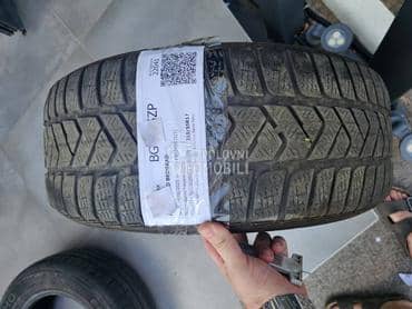 Pirelli 215/55 R17 Zimska