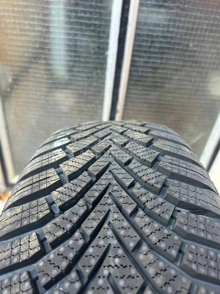 Sailun 195/65 R15 Zimska