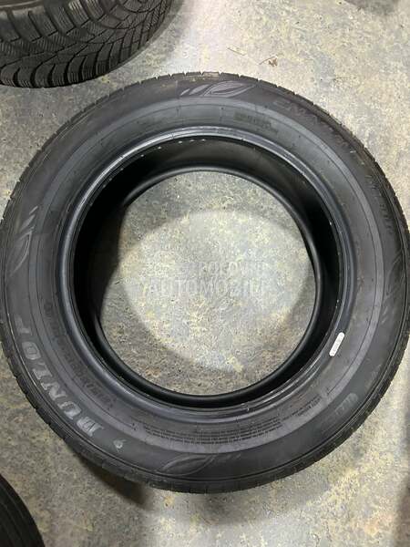 Dunlop 215/60 R17 Letnja