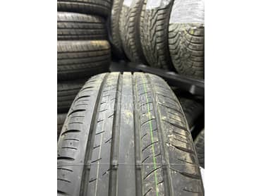 Dunlop 215/60 R17 Letnja