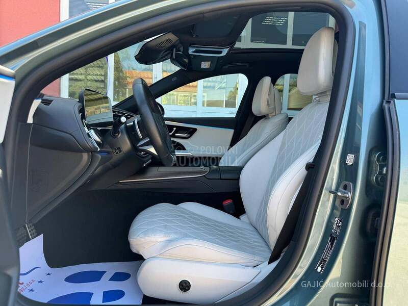 Mercedes Benz E 300 e AMG