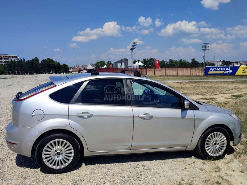 Ford Focus 2.0 LPG Titanium