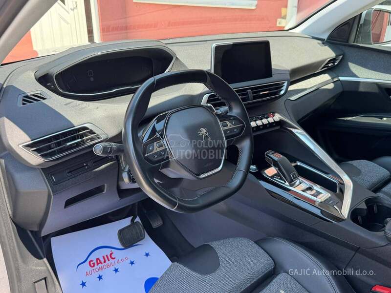 Peugeot 3008 ALLURE