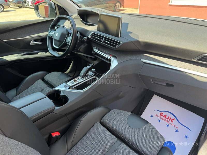 Peugeot 3008 ALLURE