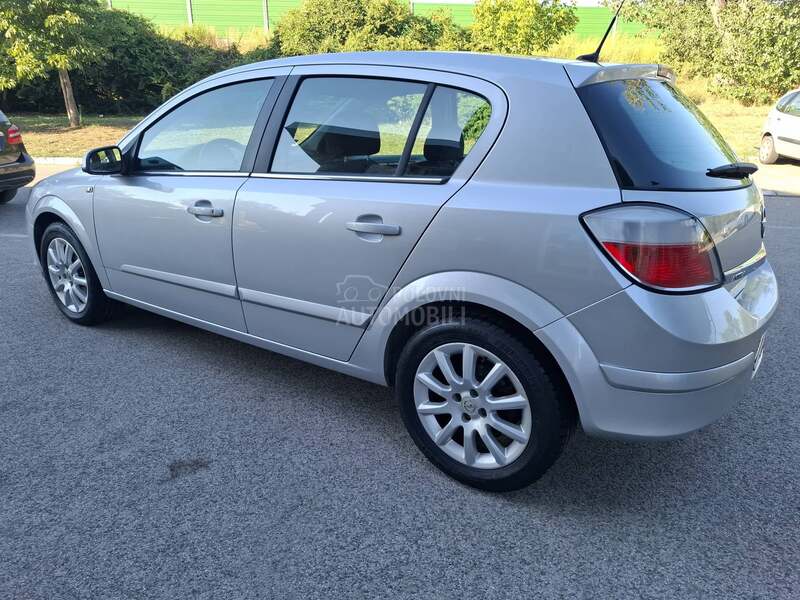 Opel Astra H 1.6i TWINPORT