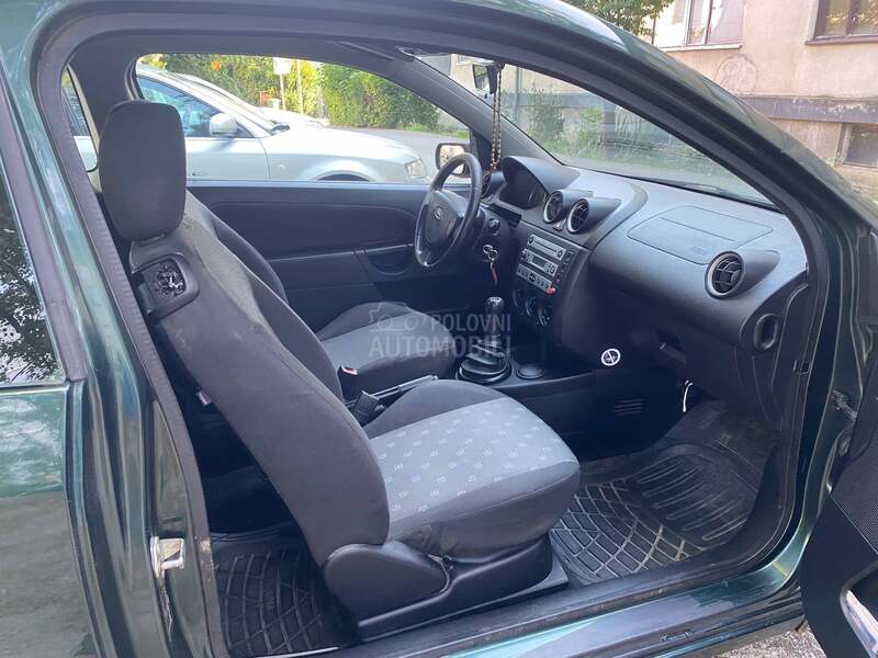Ford Fiesta 1.3b