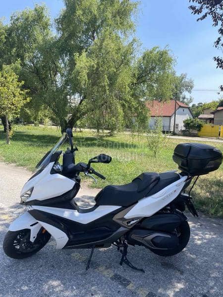 Kymco X citing S 400