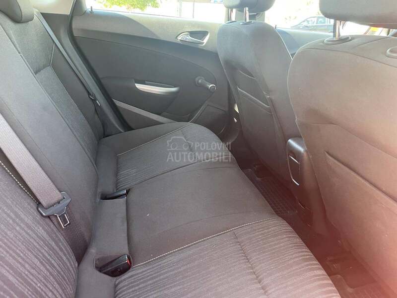 Opel Astra J 1.6