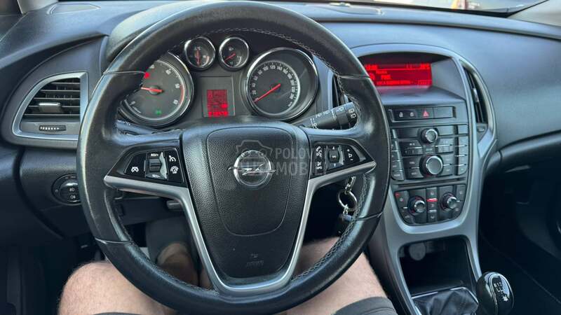 Opel Astra J 1.7CDTI COSMO/SPORT