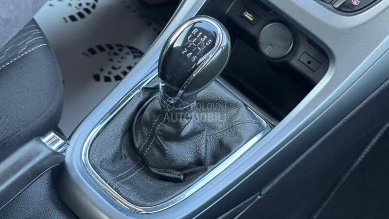 Opel Astra J 1.7CDTI COSMO/SPORT