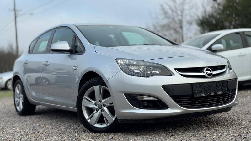 Opel Astra J 1.7CDTI COSMO/SPORT
