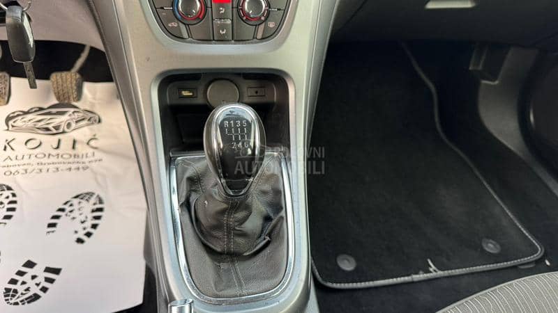 Opel Astra J 1.7CDTI COSMO/SPORT