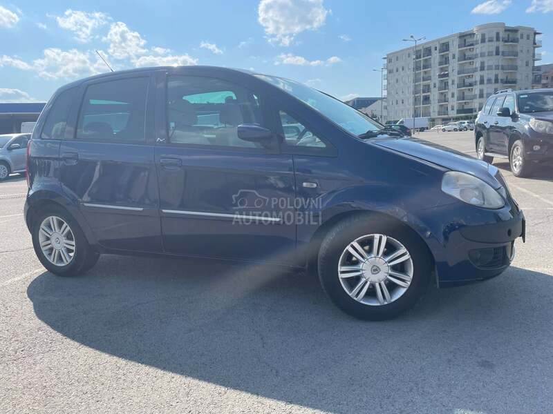 Lancia Musa 1.3 multijet