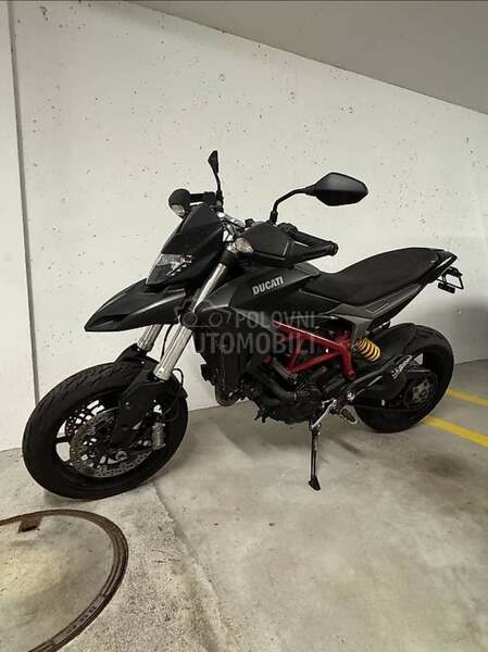 Ducati Hypermotard 821