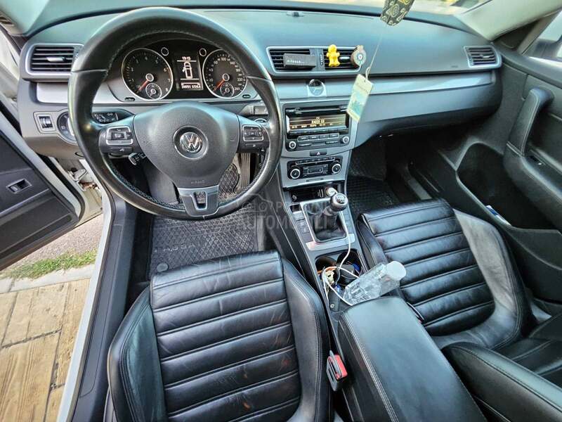 Volkswagen Passat B7 1.4 metan NOV NOV