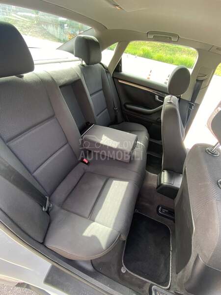 Audi A4 1.6