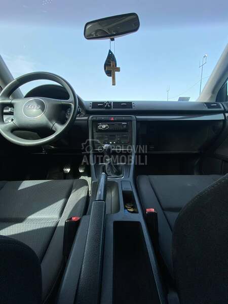 Audi A4 1.6