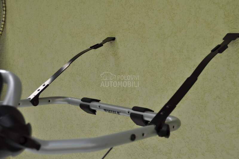 Thule nosac za 3 bicikle