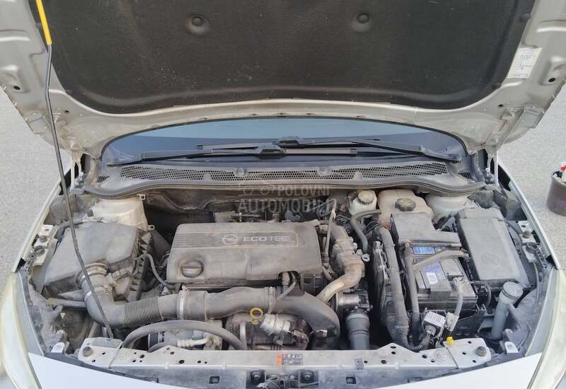 Opel Astra J 1,7cdti C.O.S.M.O