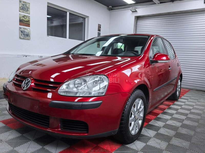 Volkswagen Golf 5 1,6 F.A.B.R.I.K.A