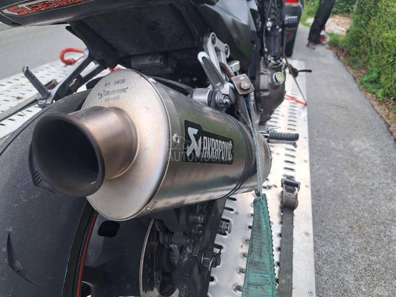 Kawasaki z750 delovi