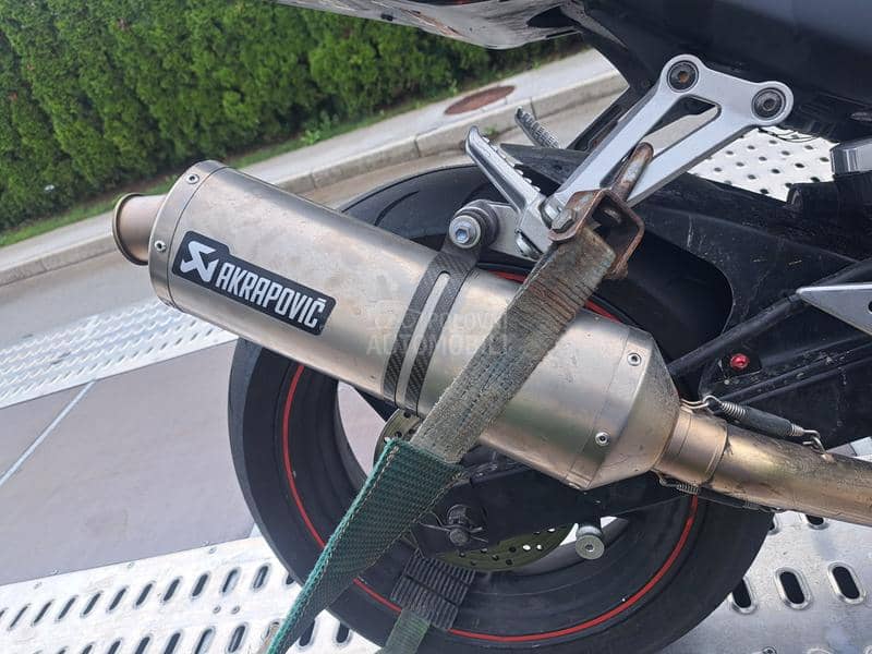 Kawasaki z750 delovi