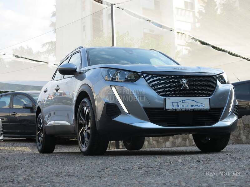 Peugeot 2008 1.2 B ALURE
