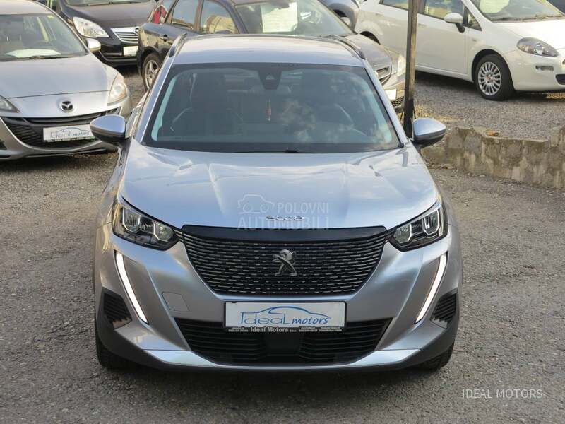 Peugeot 2008 1.2 B ALURE