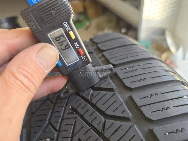 Semperit 225/50 R17 Zimska