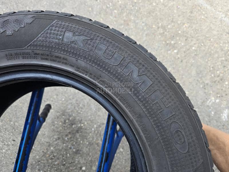 Kumho 215/70 R16 Zimska