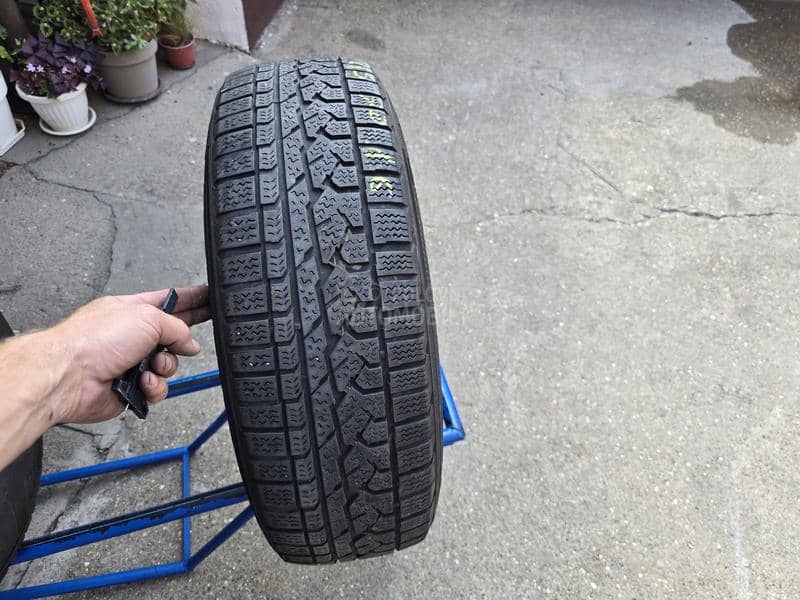 Kumho 215/70 R16 Zimska
