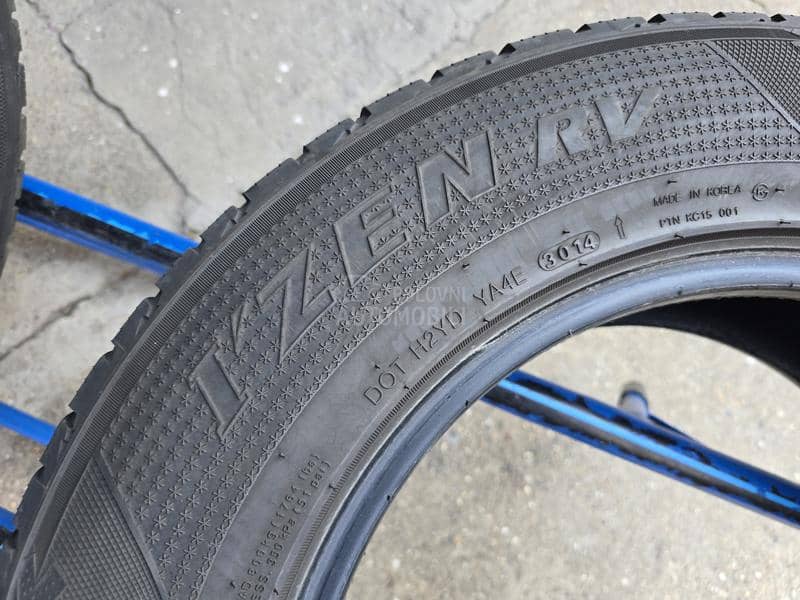 Kumho 215/70 R16 Zimska