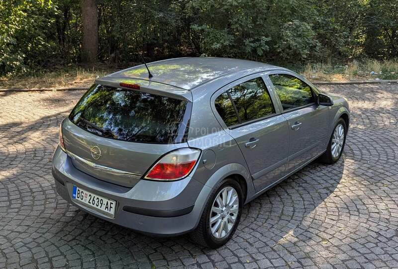 Opel Astra H 1.6 Twinport