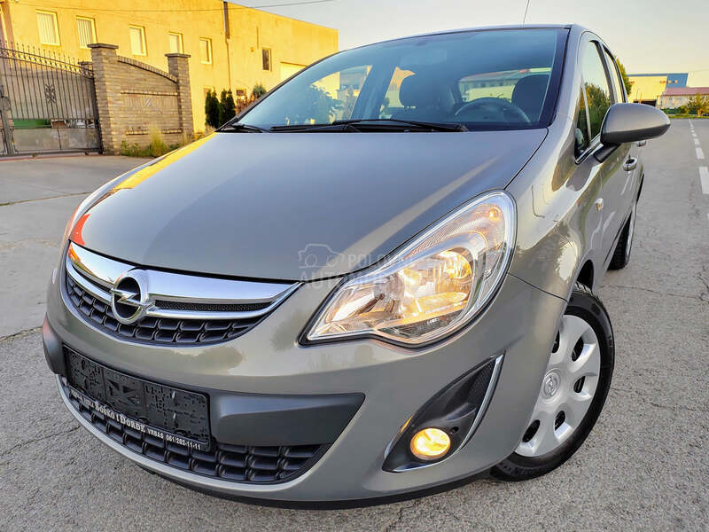 Opel Corsa D 1,2 2011g /N O V A/