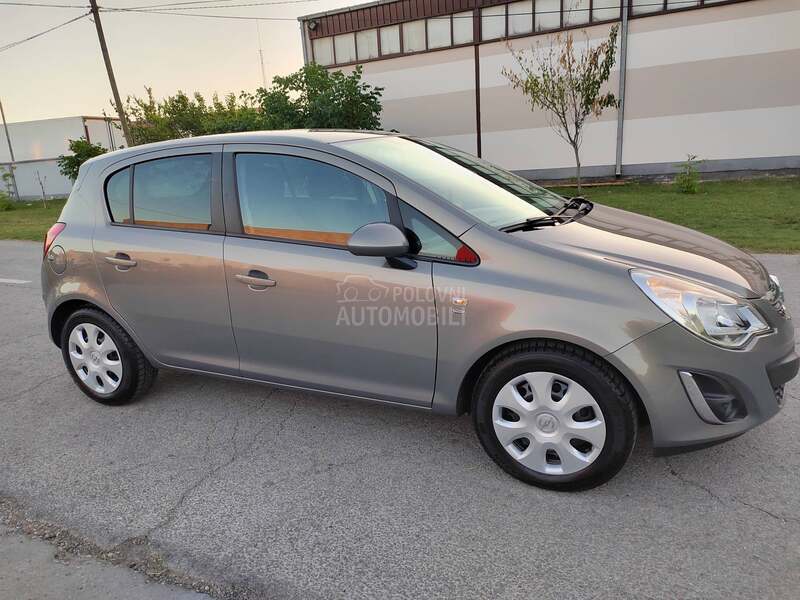 Opel Corsa D 1,2 2011g /N O V A/