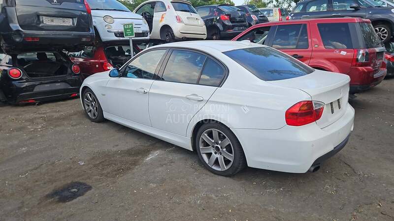 Kompletan auto u delovima E90