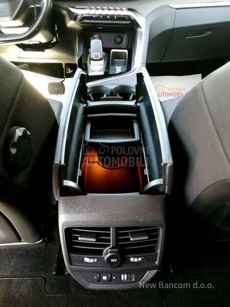 Peugeot 5008 1.5BlueHDI